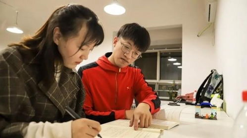 清华高颜值学霸回应炒作质疑