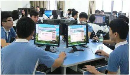 电子商务专业学计算机么